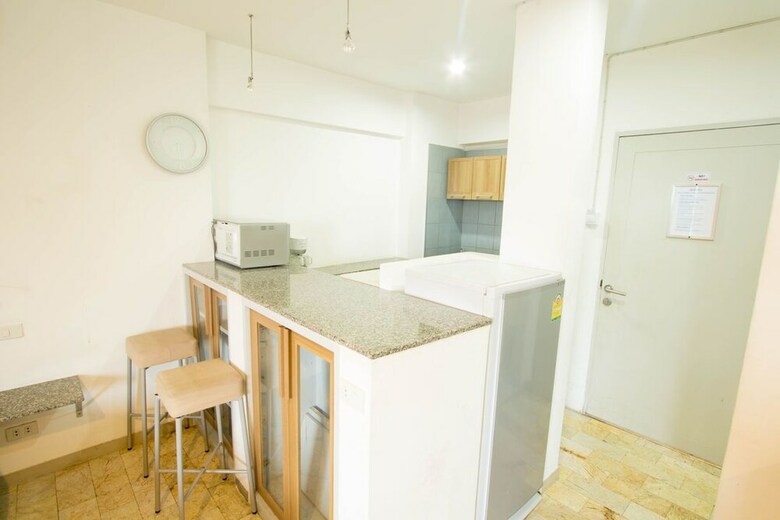 Apartamentos Galare Thong Tower