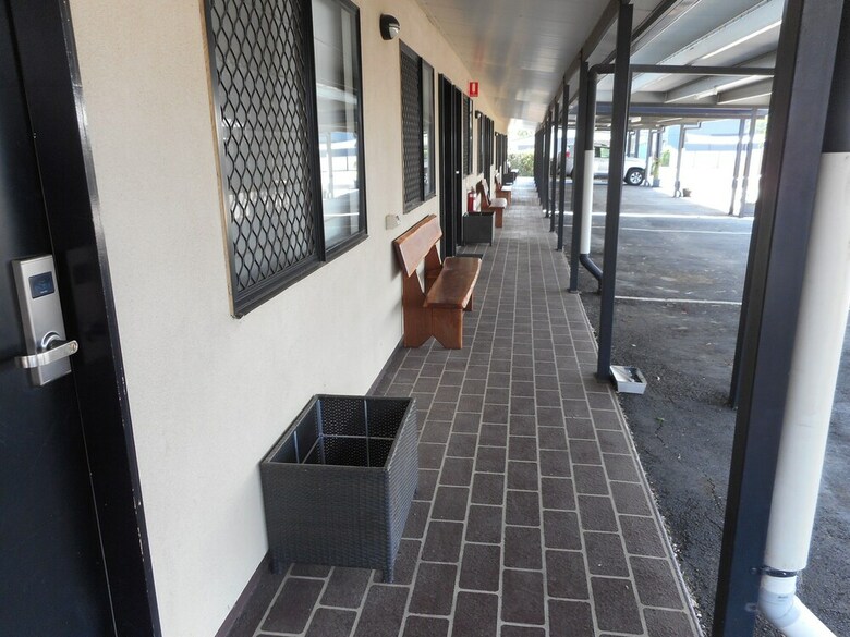 Injune Motor Inn