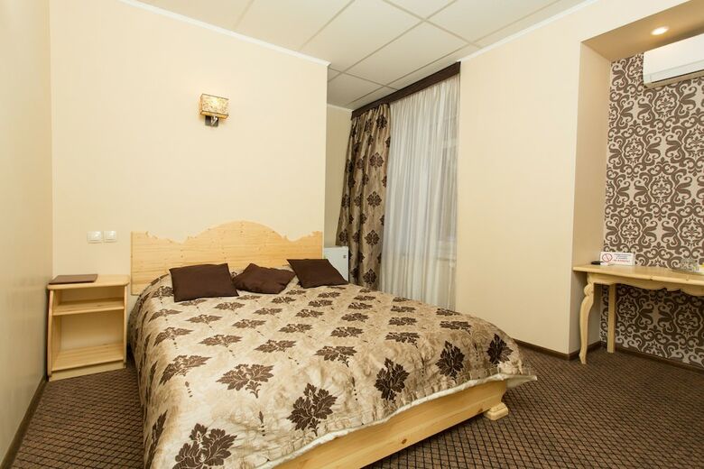 Tranzit Hotel