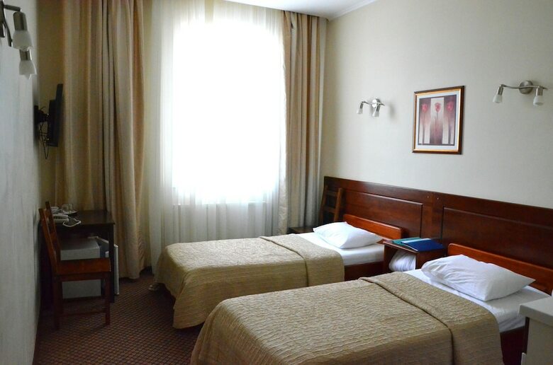 Tranzit Hotel