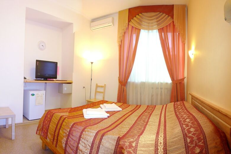 Tranzit Hotel