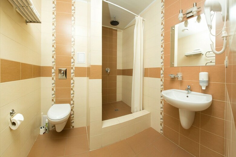 Tranzit Hotel