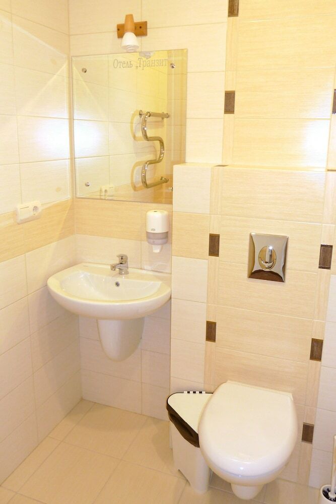 Tranzit Hotel