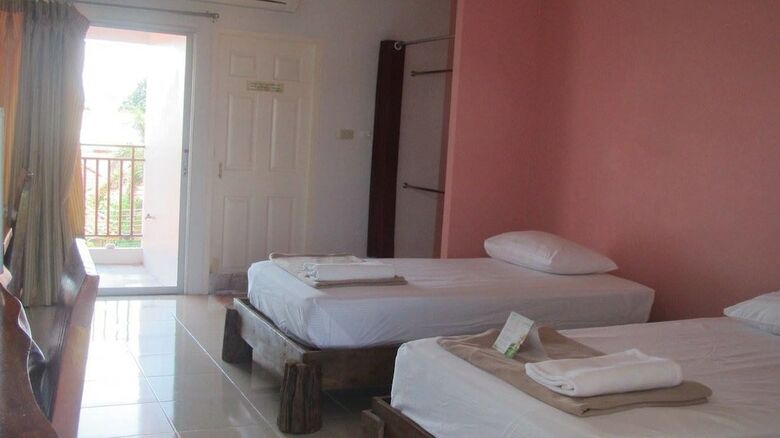 Hotel Sophon.19 Apartment (Baan Klang Noen)
