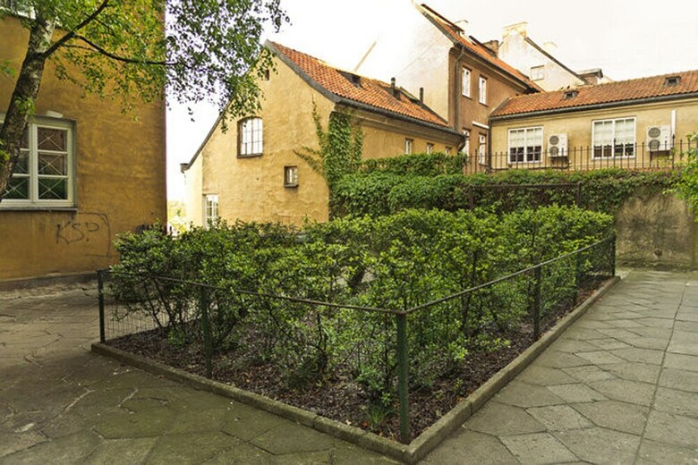 Stone Steps Apartments