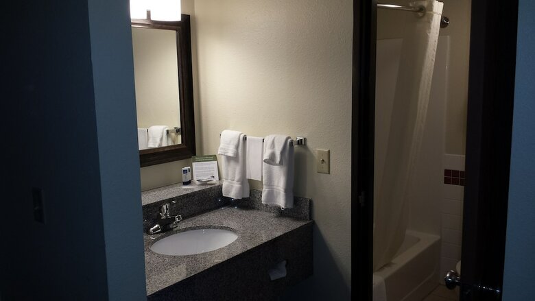 Hotel Americinn By Wyndham Bemidji