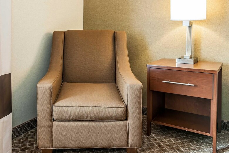 Hotel Comfort Inn East
