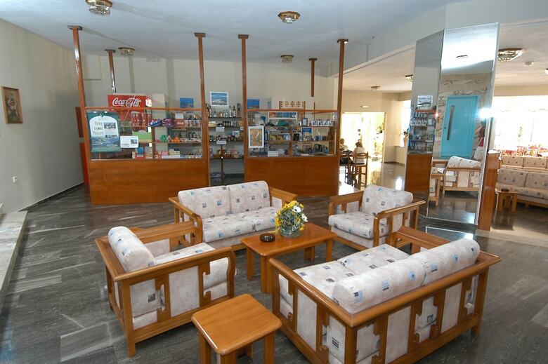 Hotel Karavados Beach