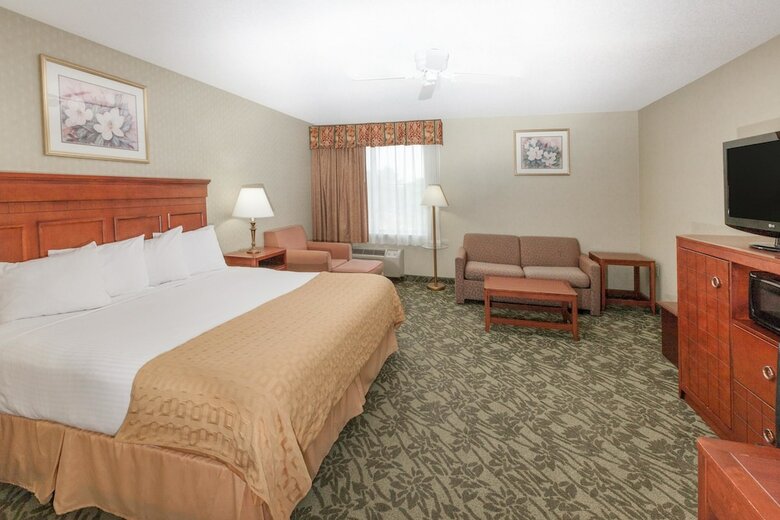 Hotel Baymont By Wyndham Grand Rapids N/walker