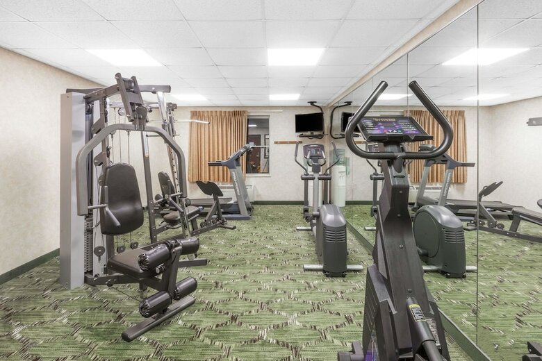 Hotel Baymont By Wyndham Grand Rapids N/walker