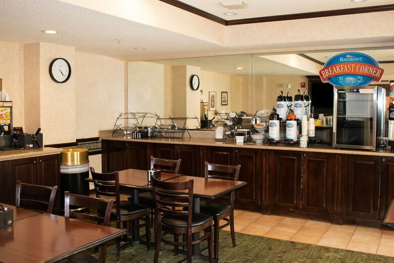Hotel Baymont By Wyndham Grand Rapids N/walker
