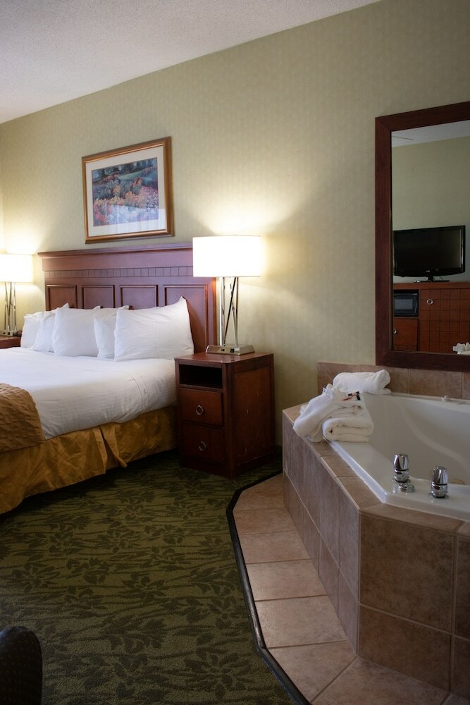 Hotel Baymont By Wyndham Grand Rapids N/walker