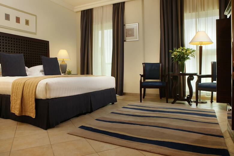 Hotel Beach Rotana