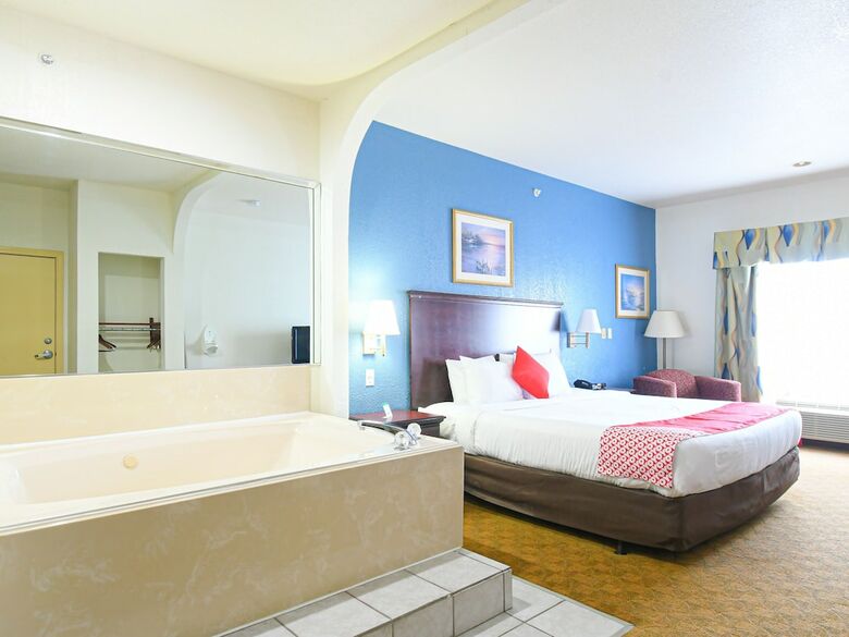 Hotel Oyo Townhouse Houston Brookhollow