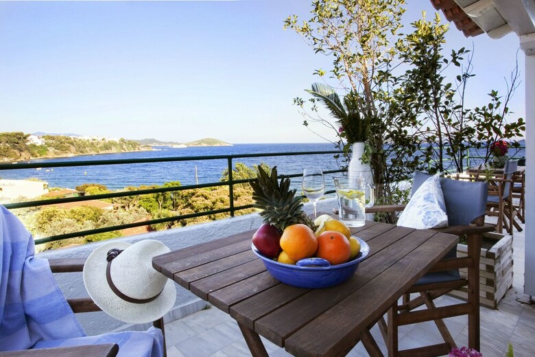 Tomato Beach Hotel