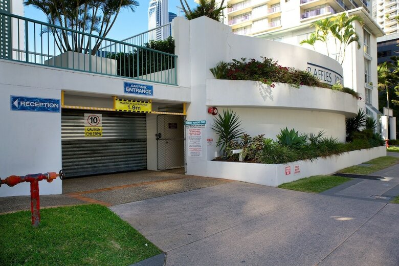 Apartamentos Raffles Royale