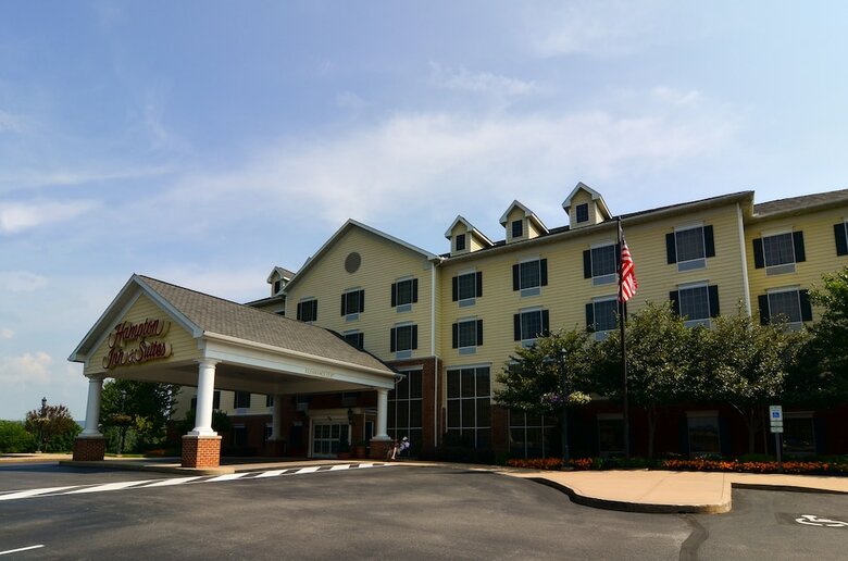 Hotel Hampton Inn & Suites State College At Williamsburg Square