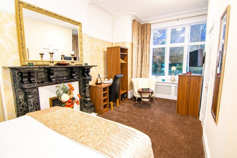 Trivelles Park Hotel