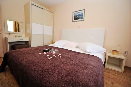 Aparthotel Lastura