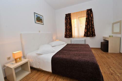 Aparthotel Lastura