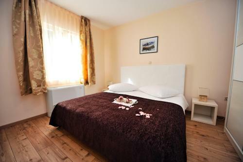 Aparthotel Lastura