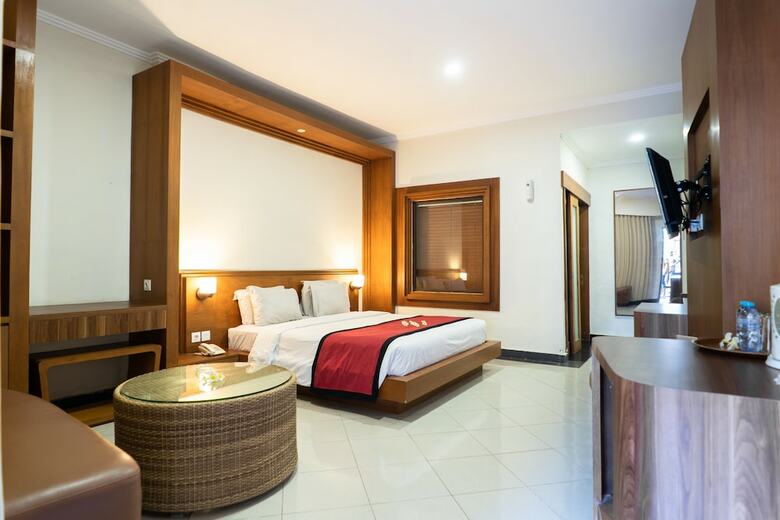 Maxi Hotel & Spa