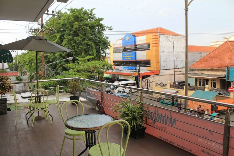 Hotel Zen Rooms Kalimas Kh Mas Mansyur
