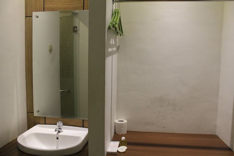 Hotel Zen Rooms Kalimas Kh Mas Mansyur