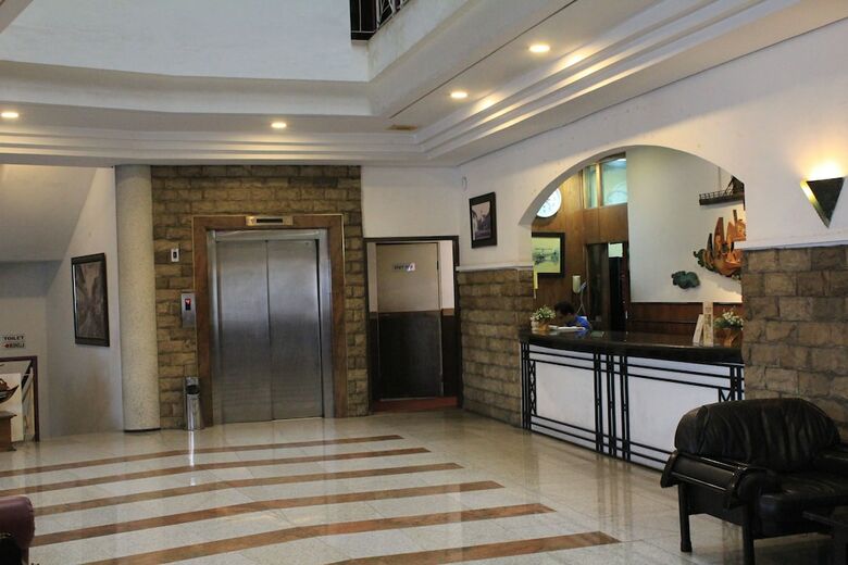 Hotel Zen Rooms Kalimas Kh Mas Mansyur