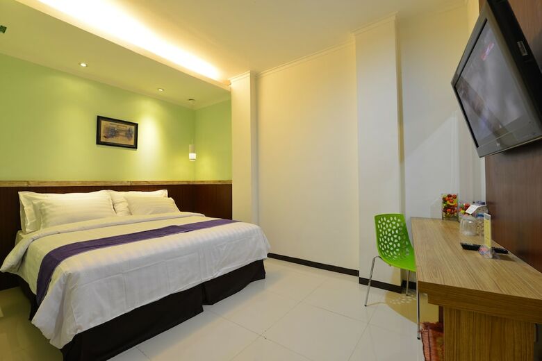 Hotel Zen Rooms Kalimas Kh Mas Mansyur