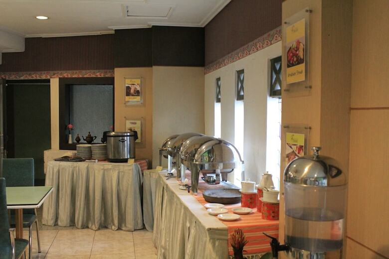 Hotel Zen Rooms Kalimas Kh Mas Mansyur