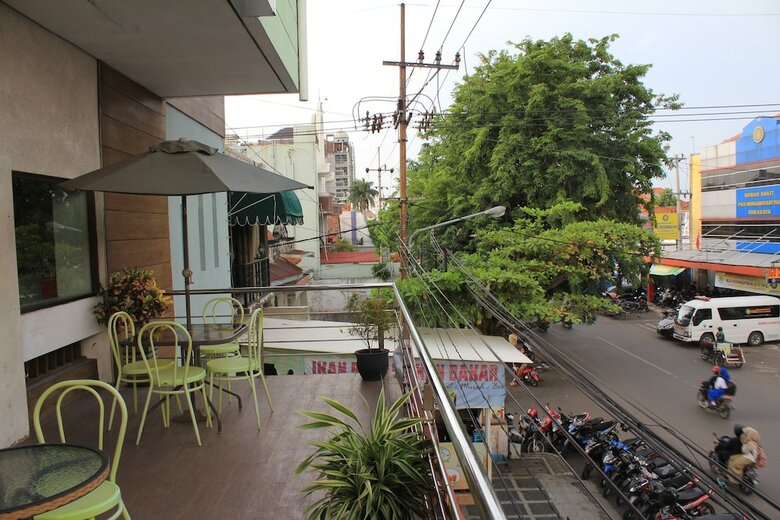 Hotel Zen Rooms Kalimas Kh Mas Mansyur