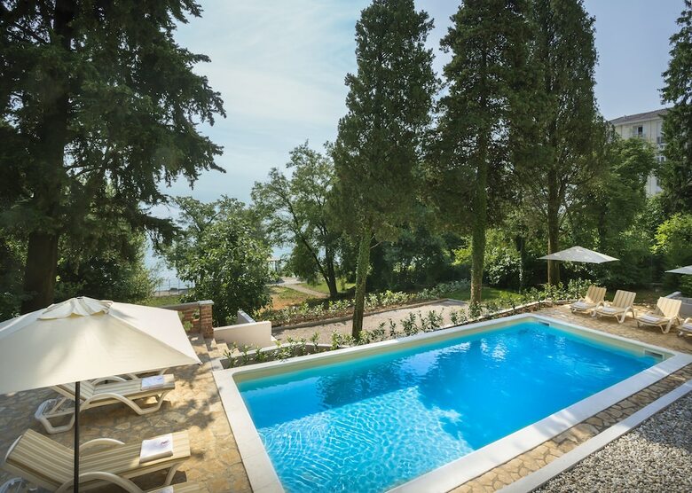Apartamentos Remisens Villa Atlanta