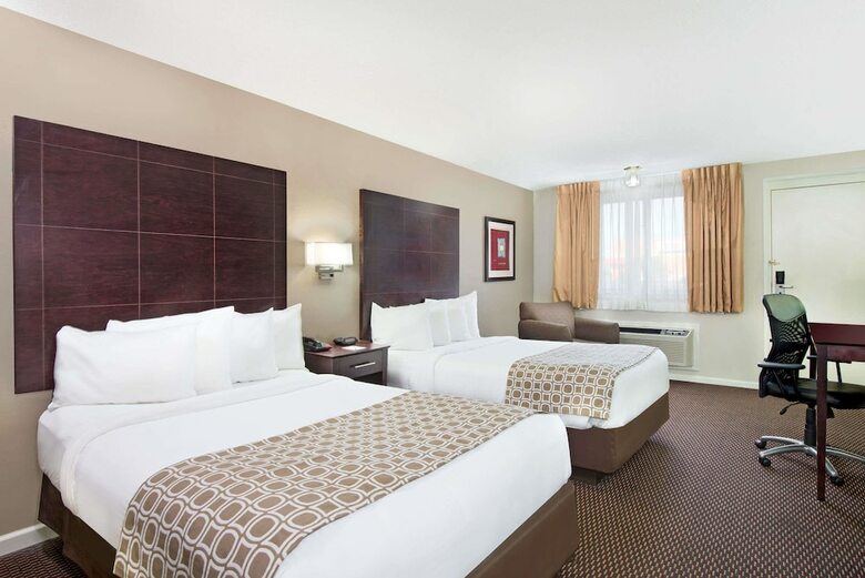Motel Baymont By Wyndham Sandusky