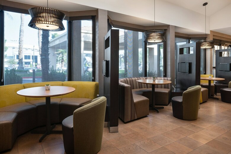 Hotel Courtyard By Marriott Las Vegas Convention Center