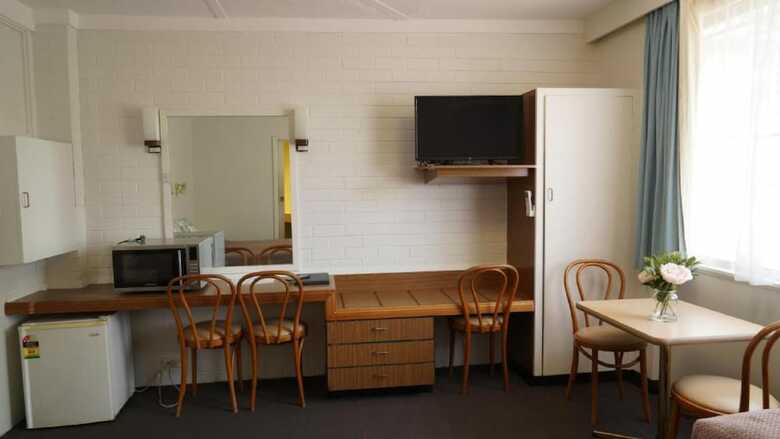 Country Motor Inn Singleton