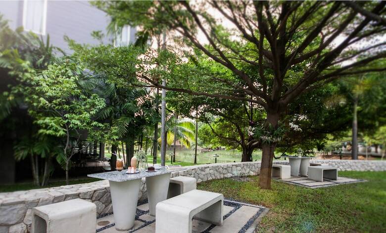 Hotel The Leela Resort & Spa Pattaya