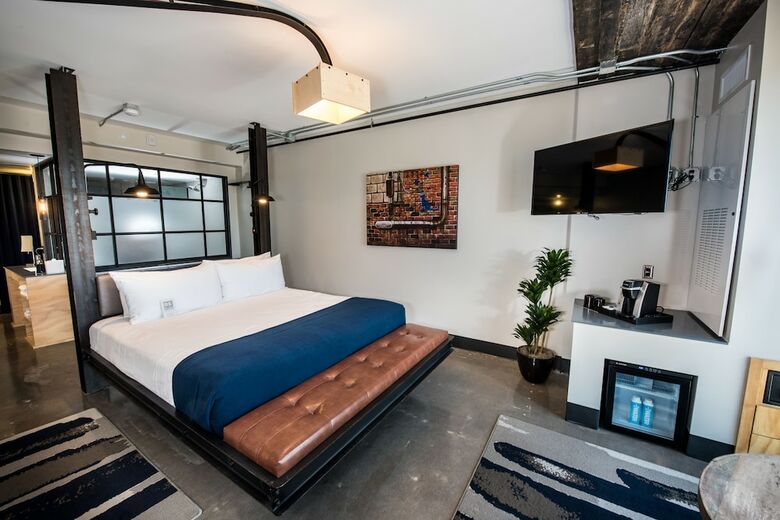 Hotel Foundre Phoenix