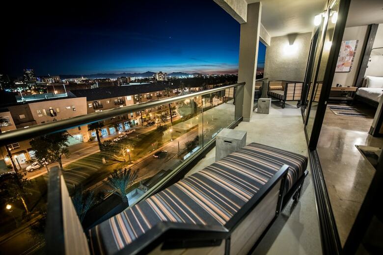 Hotel Foundre Phoenix