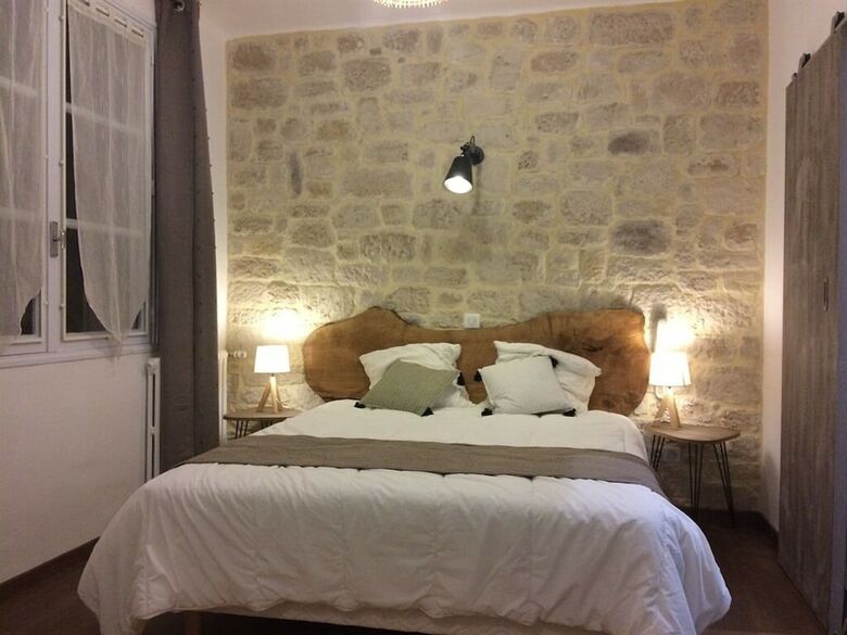 Hotel H�tel Des Grottes