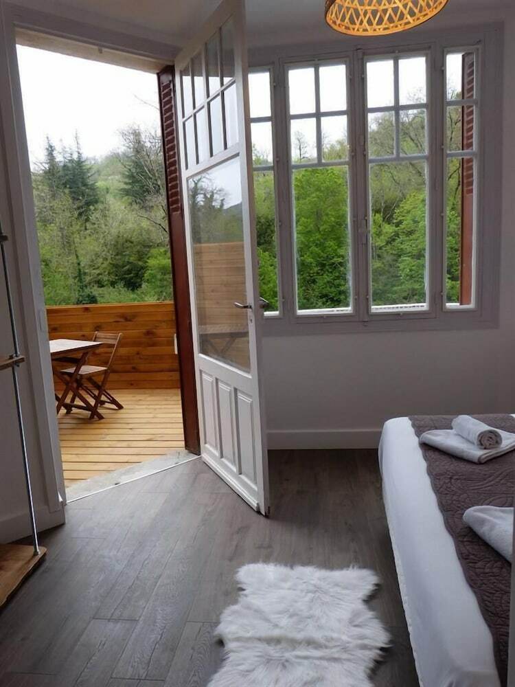 Hotel H�tel Des Grottes