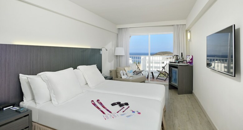 Hotel Sol House The Studio Calvi� Beach