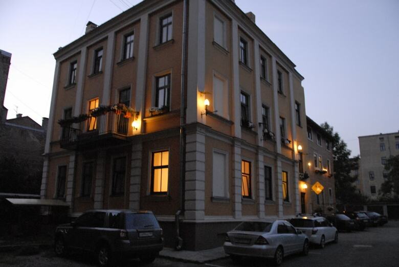 Hotel Knights Court Guest House
