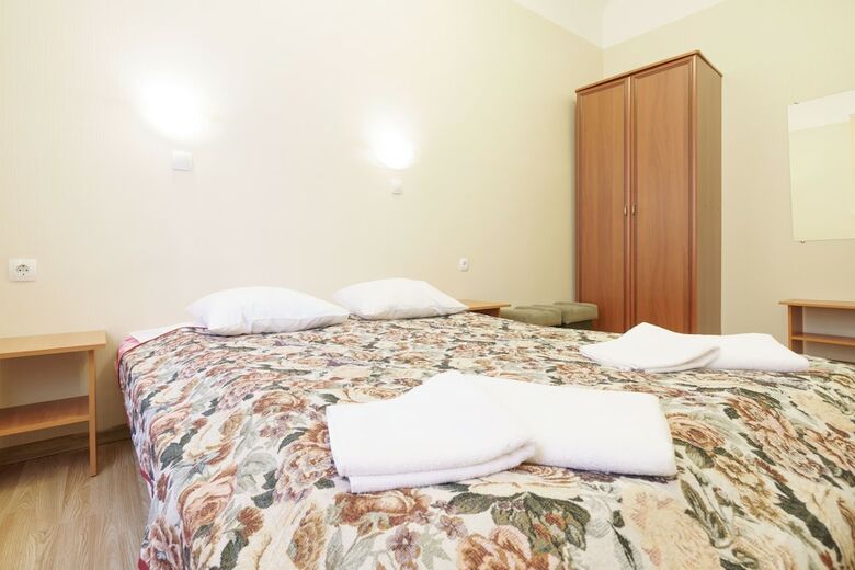 Hotel Knights Court Guest House