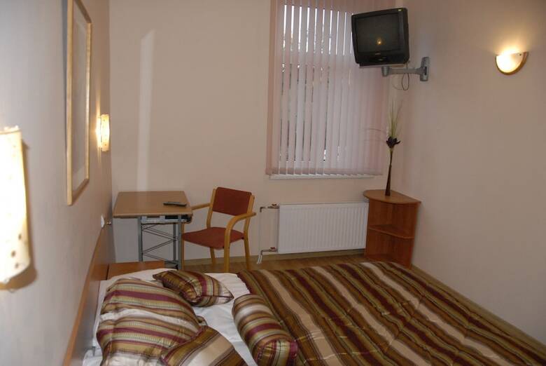 Hotel Knights Court Guest House