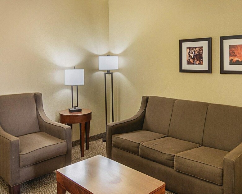 Hotel Comfort Inn