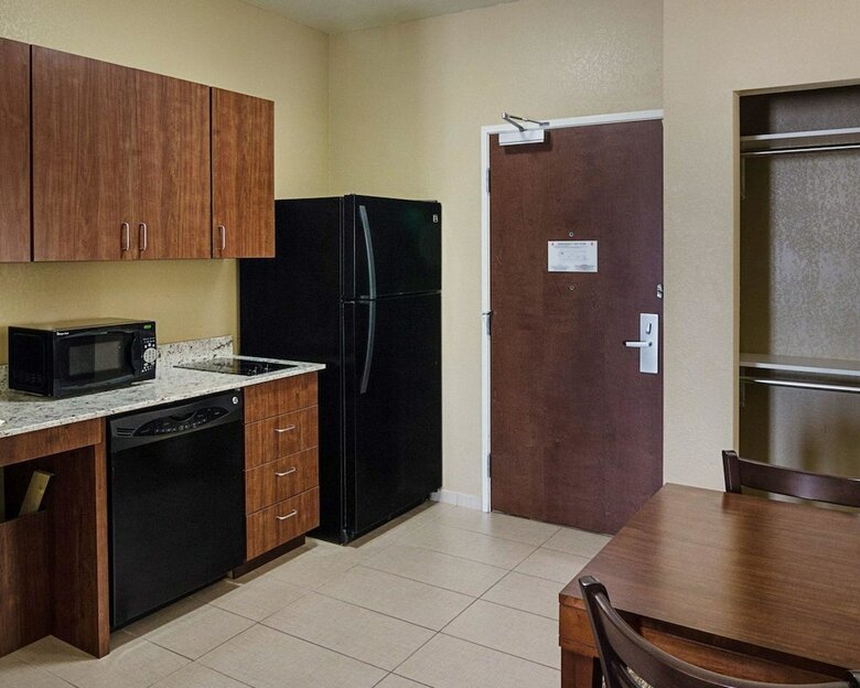 Hotel Comfort Inn