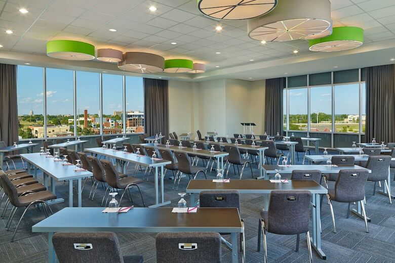 Hotel Aloft Oklahoma City Downtown - Bricktown