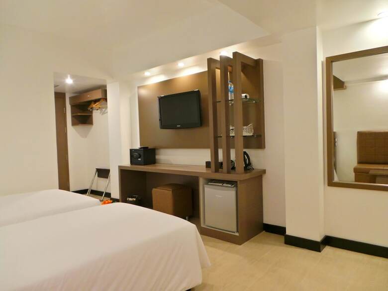 Hotel Clover City Center Plus