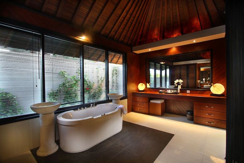 Airis Luxury Villas & Spa